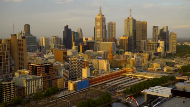 Melbourne Australien März 2018 Sonnenuntergang Blick Kommerzielle Wolkenkratzer Von Melbourne — Stockvideo