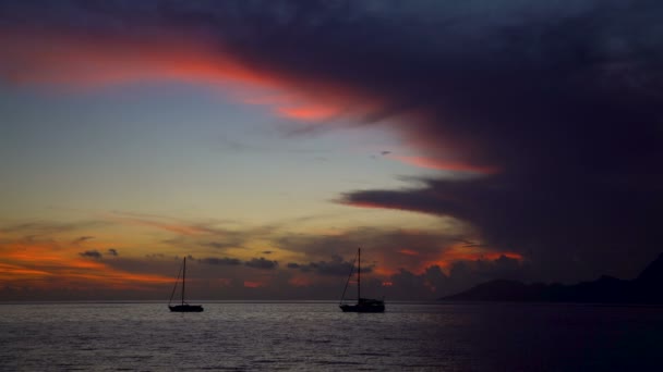 Moorea Sunset View Tahiti Polynesian Paradise Yachts Tropical Island Lagoon — Stock Video