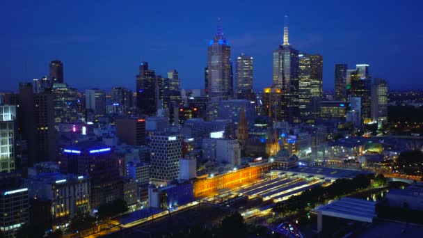 Melbourne Avustralya Mart 2018 Timelapse Şehir Işıkları Gökdelenler Flinders Sokağı — Stok video