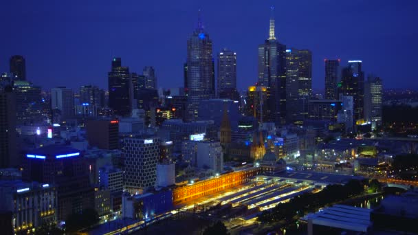 Melbourne Avustralya Mart 2018 Melbourne Cityscape Gece Neon Işıkları Ticari — Stok video