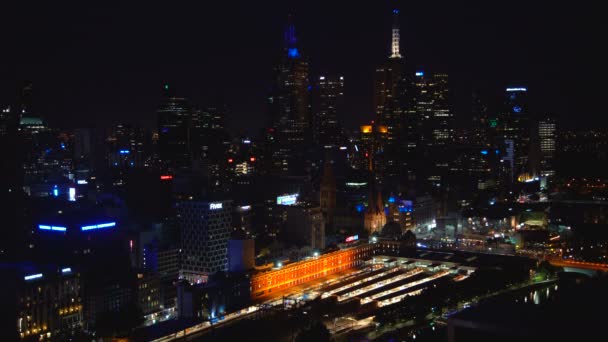 Melbourne Australien Mars 2018 Neonskyltar Melbourne Centrala Affärsdistrikt Natten Och — Stockvideo