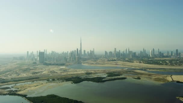 Αεροφωτογραφία Πόλης Ουρανοξύστες Dubai Creek Επαγγελματίες Σύγχρονη Οικονομική Εμπορική Περιοχή — Αρχείο Βίντεο