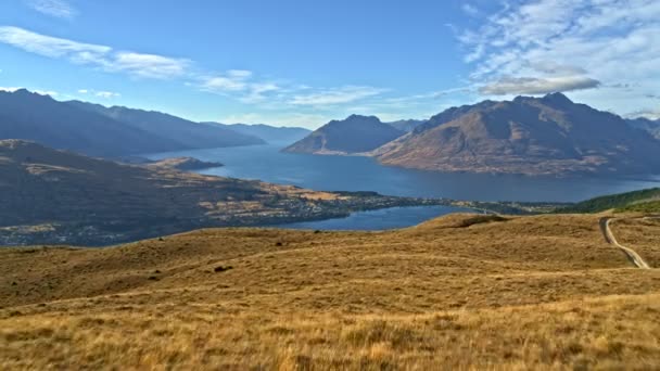 Luchtfoto Gedreun Van Gezonde Kaukasische Wandelaars Hun Wandel Avontuur Expeditie — Stockvideo