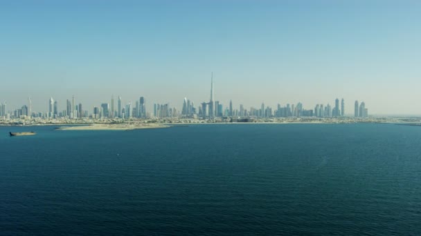 Пляжный Вид Бурдж Халифа Городские Небоскребы Объединенные Арабские Эмираты Персидский — стоковое видео
