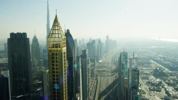 Luchtfoto Stad Wolkenkrabbers Sheikh Zayed Weg Metroshapes Spoor Winkelgebied Moderne — Stockvideo