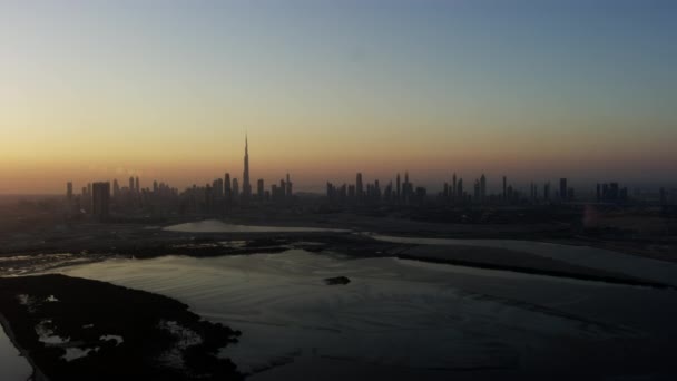 Zonsondergang Luchtfoto Dubai Creek Utiliteitsbouw Ontwikkeling Bedrijventerrein Verenigde Arabische Emiraten — Stockvideo