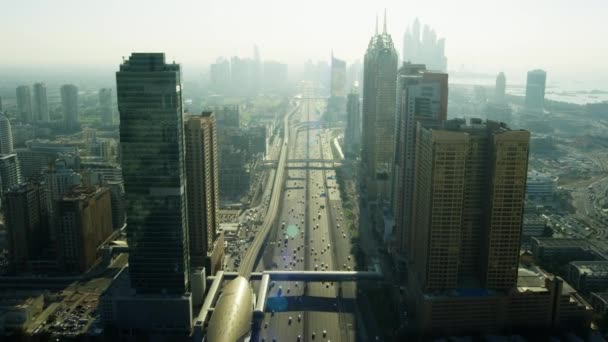 Dubai Maart 2018 Luchtfoto Stadszicht Sheikh Zayed Road Wolkenkrabbers Metro — Stockvideo