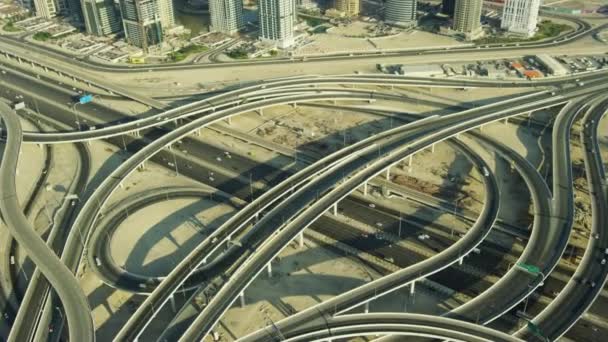 Flygfoto Overhead Dubai Junction Korsningen Sheikh Zayed Road Skyskrapor Öken — Stockvideo
