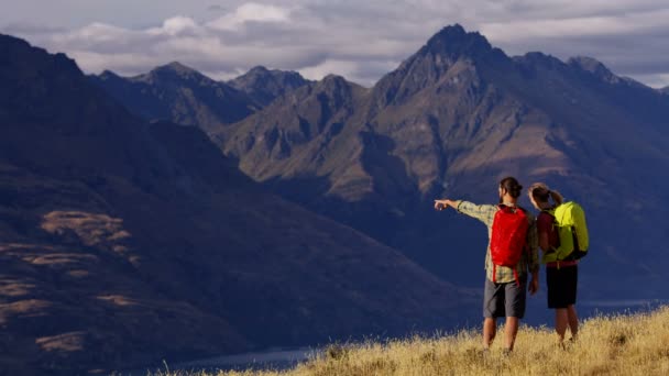 Young Caucasian Adventure Male Female Hikers Rucksacks Enjoying Hiking Landscape — Stock Video