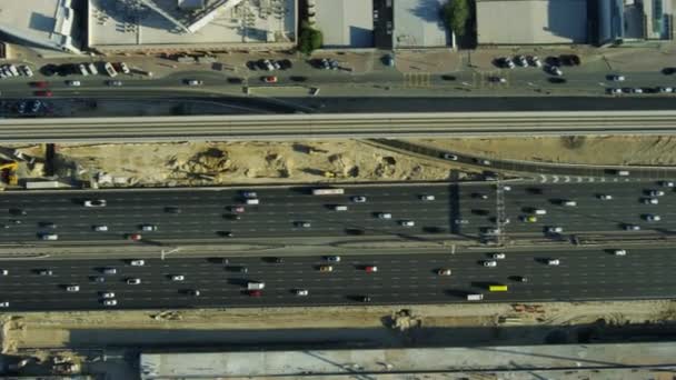 Aerial Overhead View City Highway Commuter Vehicle Traffic Metro Rail — Stock Video