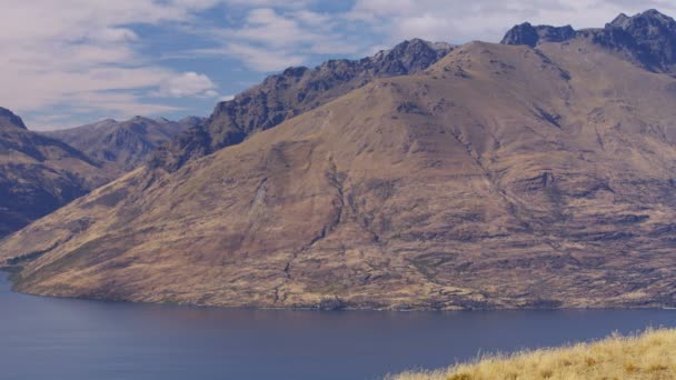 Young Healthy Caucasian Male Female Rucksacks Trekking Landscape Mount Aspiring — Stock Video