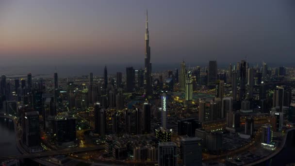 Dubai März 2018 Luft Sonnenuntergang Beleuchtet Stadtansicht Burj Khalifa Downtown — Stockvideo