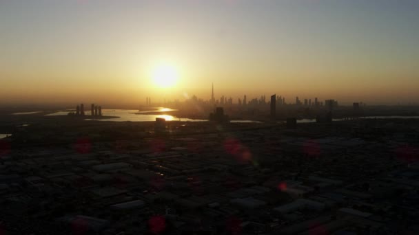 Luchtfoto Van Zonsondergang Stad Wolkenkrabbers Dubai Creek Bedrijfsgebouw Business Gebied — Stockvideo