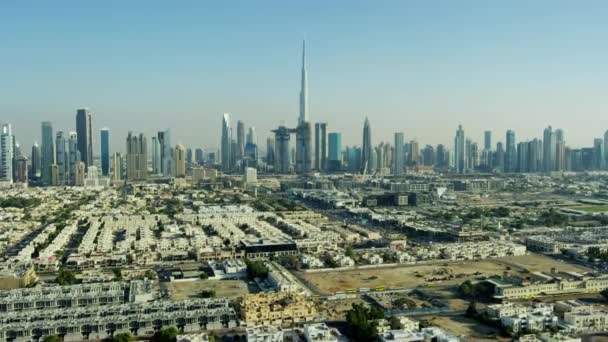 Vista Aérea Ciudad Residencial Rascacielos Burj Khalifa Área Comercial Transporte — Vídeos de Stock