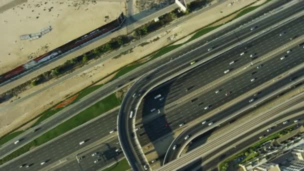 Aerial Overhead Stadsutsikt Sheikh Zayed Road Skyskrapor Metro Rail Kommersiella — Stockvideo