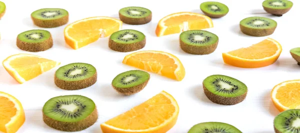 Plasterki Świeżego Kiwi Pomarańczy Tła Profilu Projektowanie Druk Owoców Podstawą — Zdjęcie stockowe