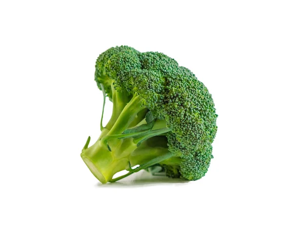 Foto van verse broccoli geïsoleerd op witte achtergrond. Object voor gebruik in ontwerp. Vegitalian producten. Gezonde voeding — Stockfoto