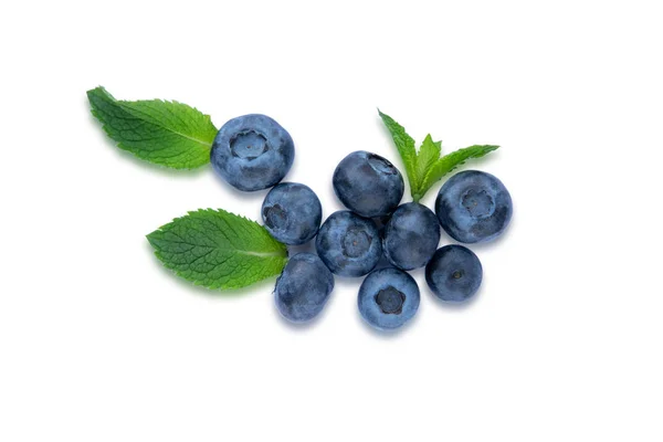 Closeup blueberry berries with mint leaves isolated on white background. Photo of blueberry for designers on the banner. Useful berries for sight — Stock Photo, Image