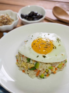 Asya gıda sebze yumurta kızarmış pilav