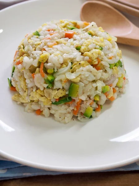 Asya gıda sebze yumurta kızarmış pilav