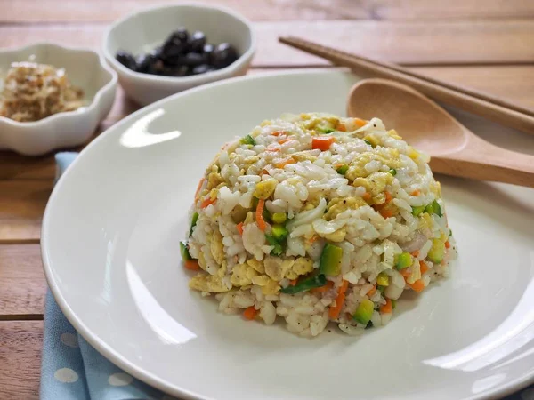Asian Food Vegetable Egg Fried Rice — Stock Photo, Image