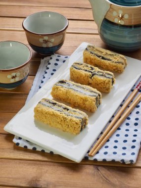 Kore yemeği siyah susam powderedsoybean yapışkan pirinç keki