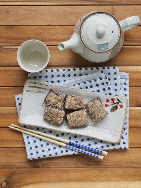 Asya gıda pirinç keki