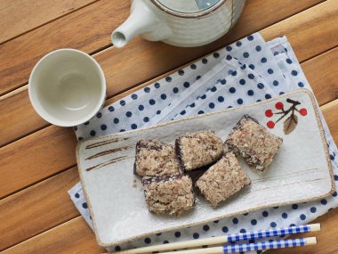 Asya gıda pirinç keki