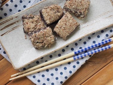 Asya gıda pirinç keki