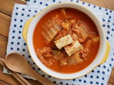 Kore yemeği Kimchi güveç, Kimchi-jjigae