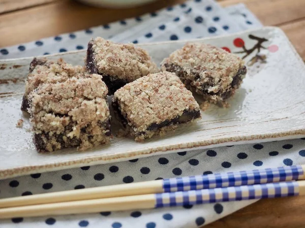 Asya gıda pirinç keki