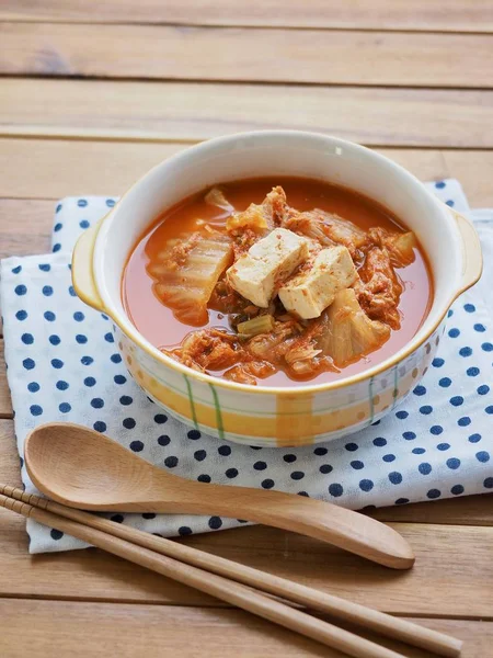 Kore yemeği Kimchi güveç, Kimchi-jjigae