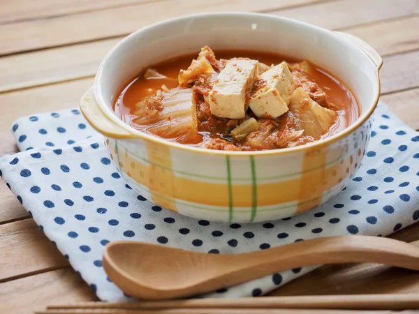 Kore yemeği Kimchi güveç, Kimchi-jjigae