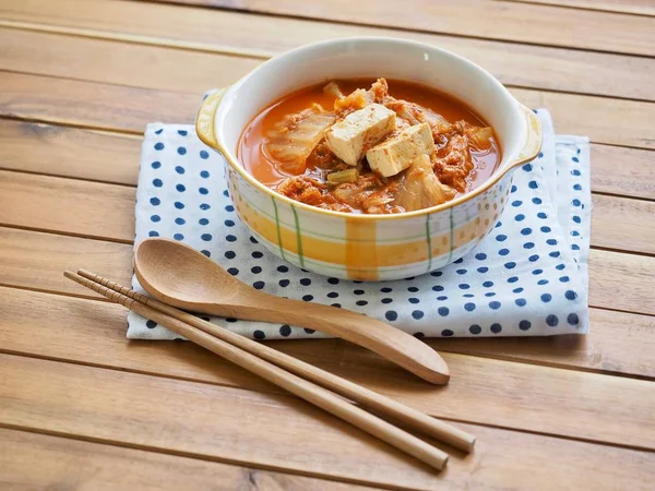 Kore yemeği Kimchi güveç, Kimchi-jjigae