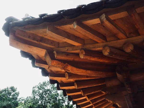 Geleneksel Kore bina dinlenme