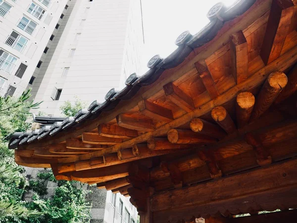 Geleneksel Kore bina dinlenme