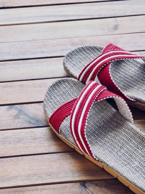 Kadınlar için yaz sandalet