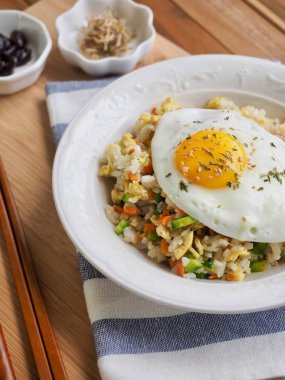 Asya gıda sebze yumurta kızarmış pilav