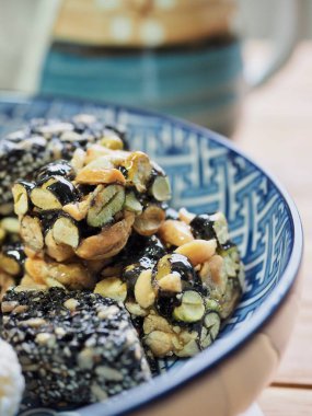 Kore geleneksel çerez yugwa, siyah susam gangjeong, Hangwa