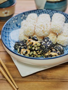 Kore geleneksel çerez yugwa, siyah susam gangjeong, Hangwa