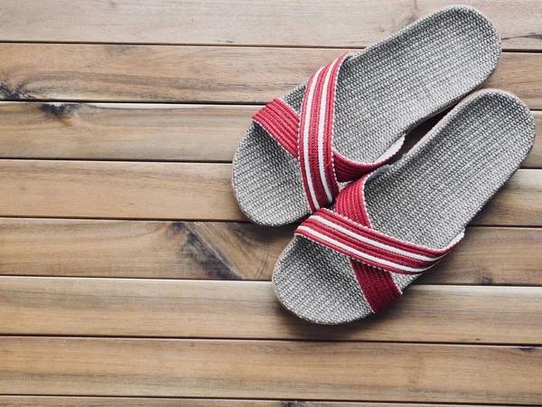 Kadınlar için yaz sandalet