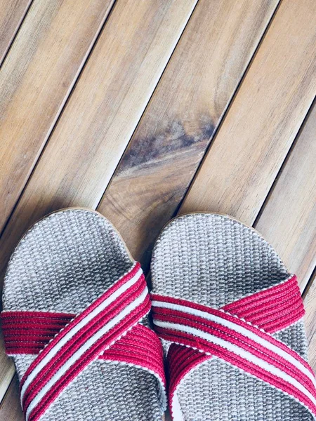 Kadınlar için yaz sandalet