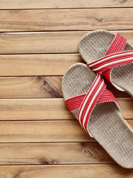 Kadınlar için yaz sandalet