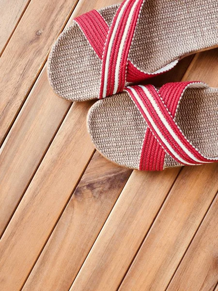 Kadınlar için yaz sandalet