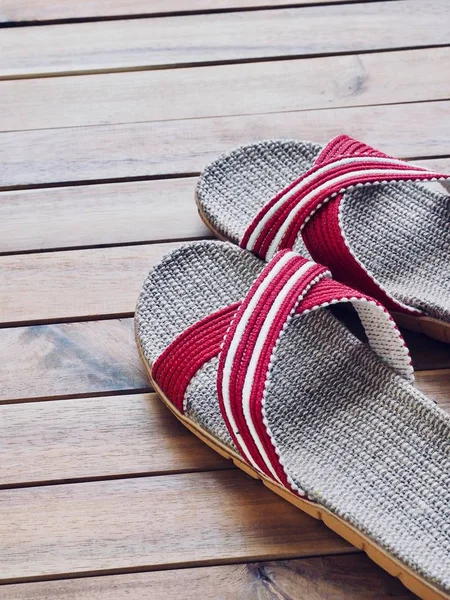 Kadınlar için yaz sandalet