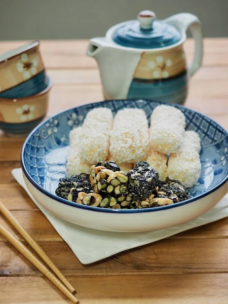 Kore geleneksel çerez yugwa, siyah susam gangjeong, Hangwa