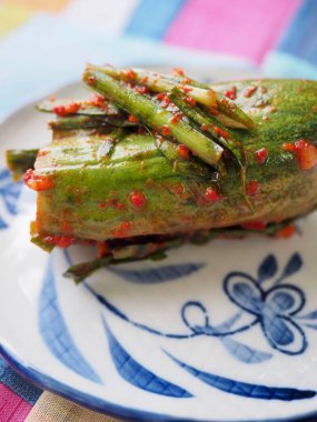 Kore yemeği doldurulmuş salatalık turşusu, salatalık turşusu, salatalık turşusu, Oi-so-bagi