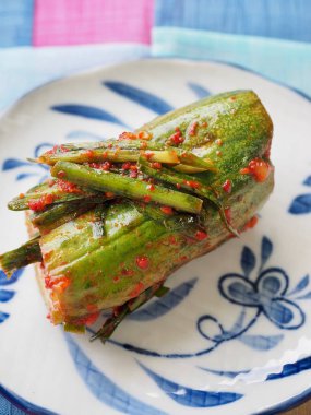 Kore yemeği doldurulmuş salatalık turşusu, salatalık turşusu, salatalık turşusu, Oi-so-bagi