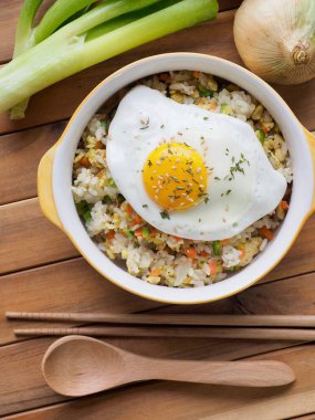 Asya gıda sebze yumurta kızarmış pilav