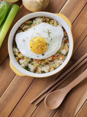 Asya gıda sebze yumurta kızarmış pilav